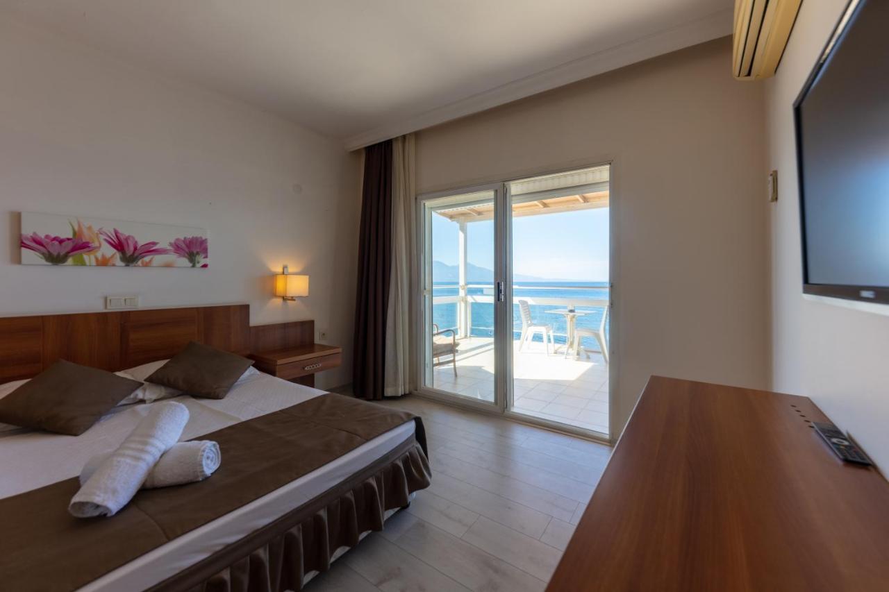 Melis Hotel คูซาดาซี ภายนอก รูปภาพ