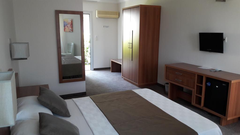 Melis Hotel คูซาดาซี ภายนอก รูปภาพ