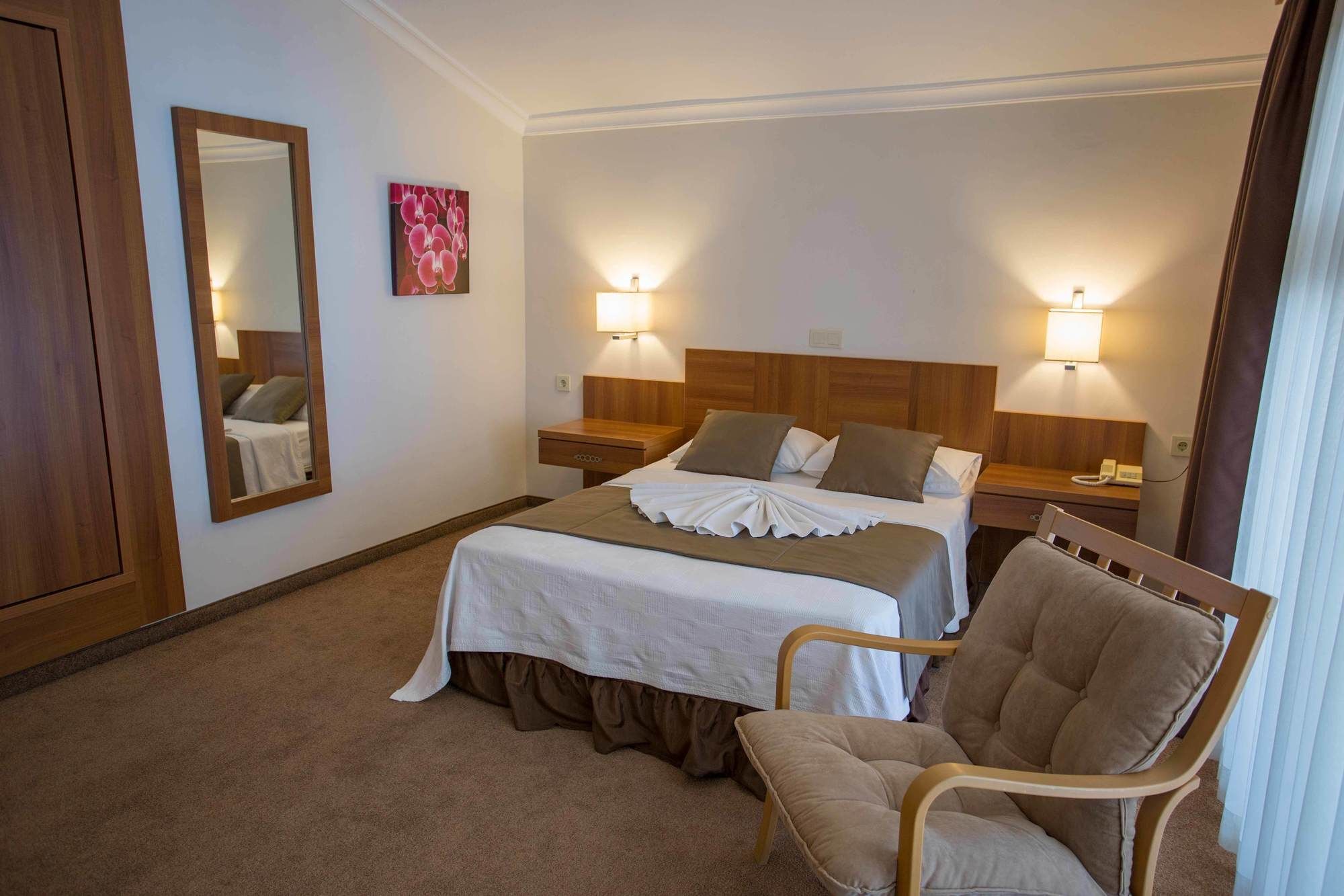 Melis Hotel คูซาดาซี ภายนอก รูปภาพ