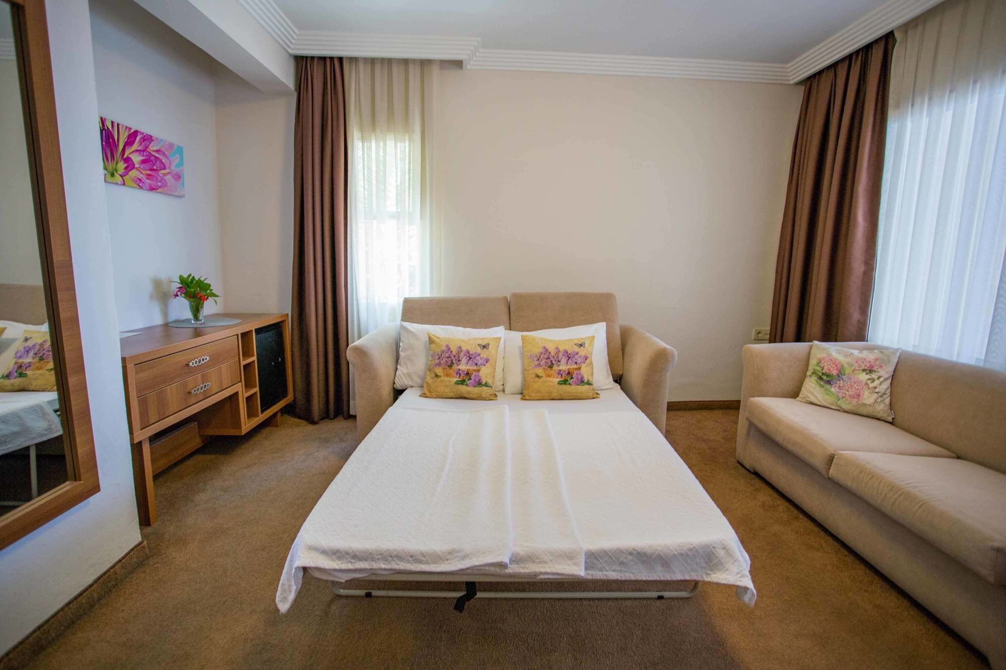 Melis Hotel คูซาดาซี ภายนอก รูปภาพ