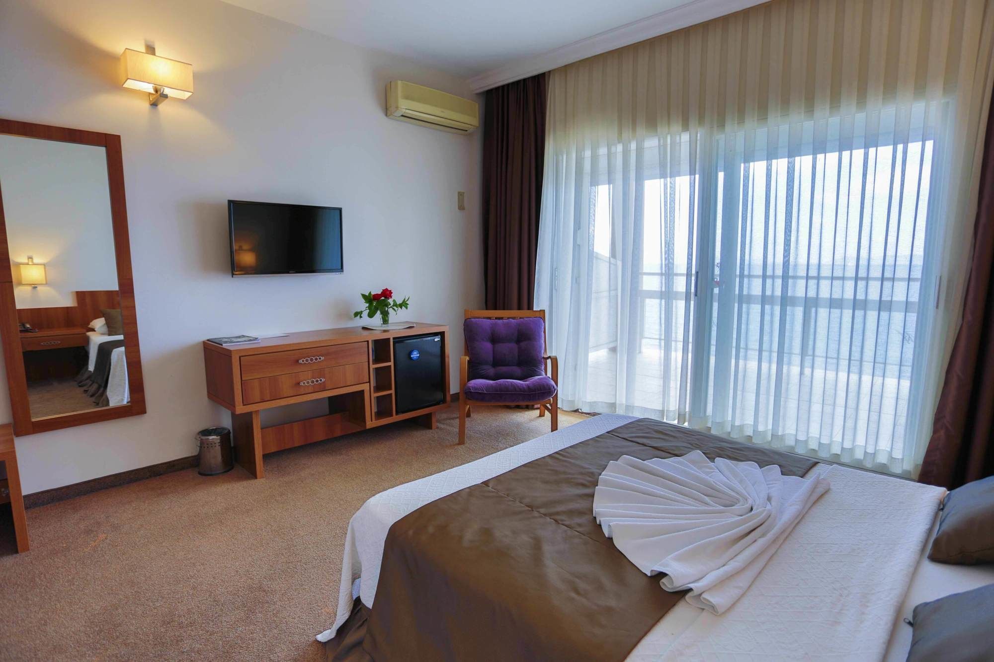 Melis Hotel คูซาดาซี ภายนอก รูปภาพ