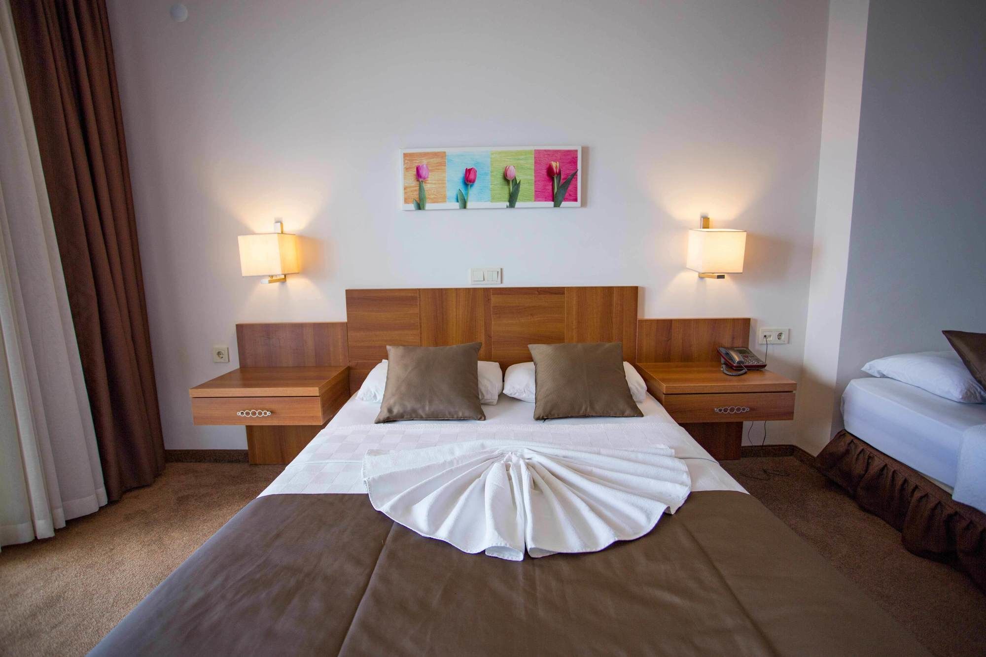 Melis Hotel คูซาดาซี ภายนอก รูปภาพ
